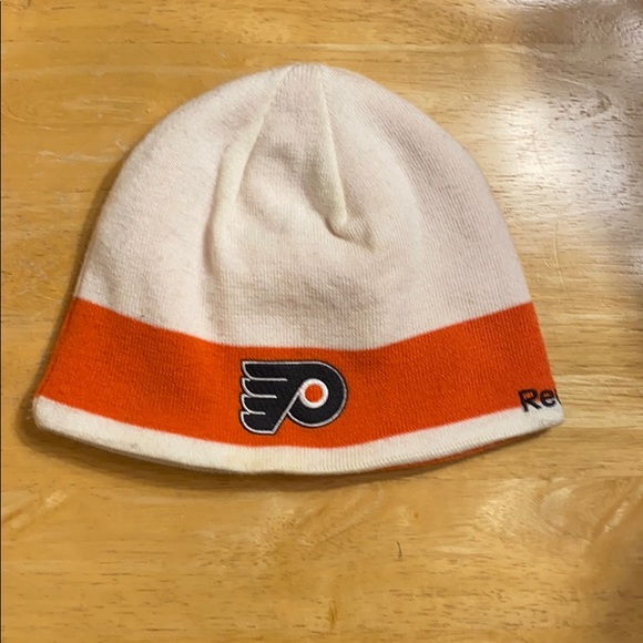 Reebok Other - Philadelphia Flyers winter classic beanie